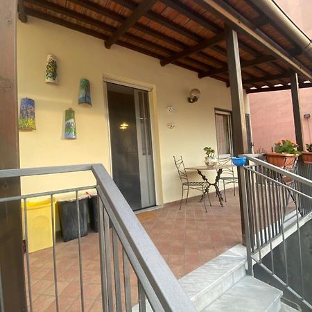 Appartamento In Villa Alle Falde Del Vesuvio Nápoles Exterior foto