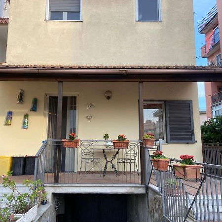 Appartamento In Villa Alle Falde Del Vesuvio Nápoles Exterior foto